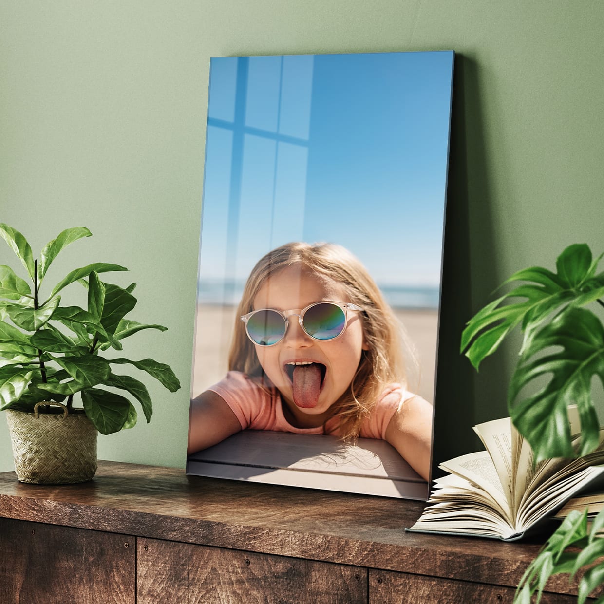 Glass photo prints as wall decoration